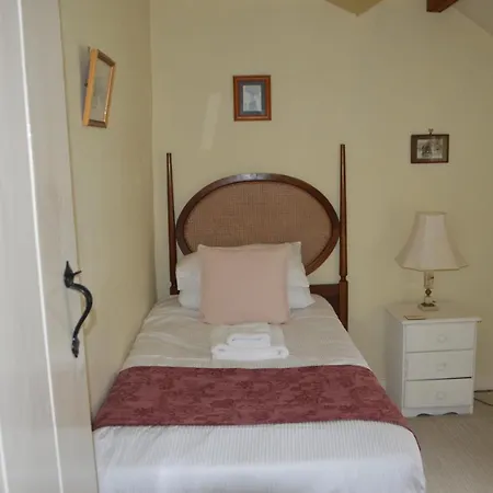 Middlehead 度假居