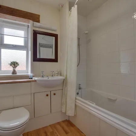 Middlehead 度假居