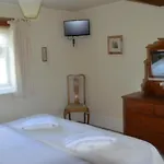 Middlehead *